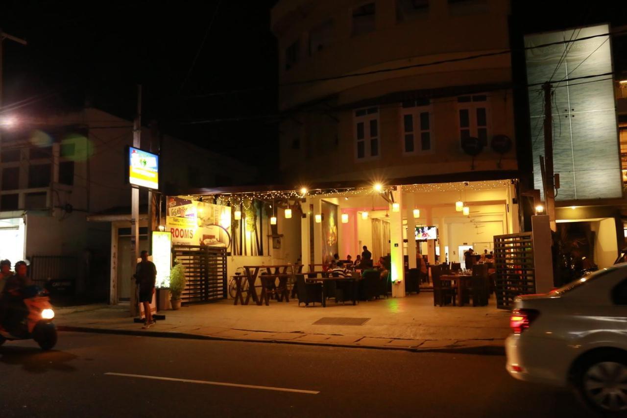 Hotel Coconut Primitive Negombo Exterior foto