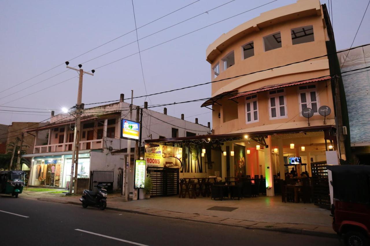 Hotel Coconut Primitive Negombo Exterior foto