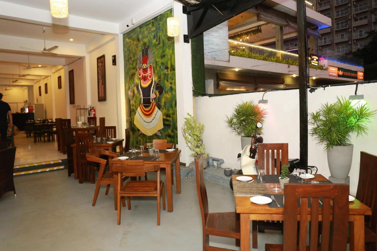 Hotel Coconut Primitive Negombo Exterior foto